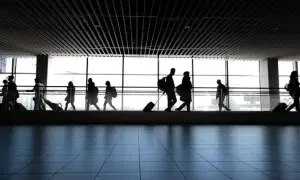 Jak zaplanować transfer z lotniska do hotelu? Bez stresu!